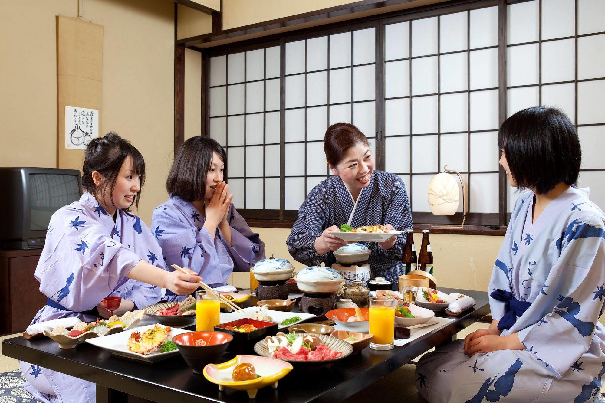 Tabi No Yado Satsuki Hotell Hita Exteriör bild